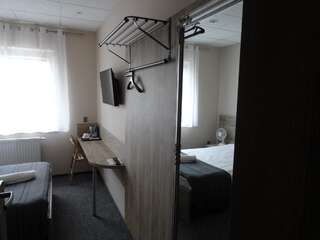 Отели типа «постель и завтрак» Pro Bed & Breakfast Osielsko Двухместный номер с 1 кроватью-10
