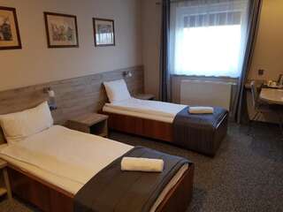 Отели типа «постель и завтрак» Pro Bed & Breakfast Osielsko Двухместный номер с 2 отдельными кроватями-53